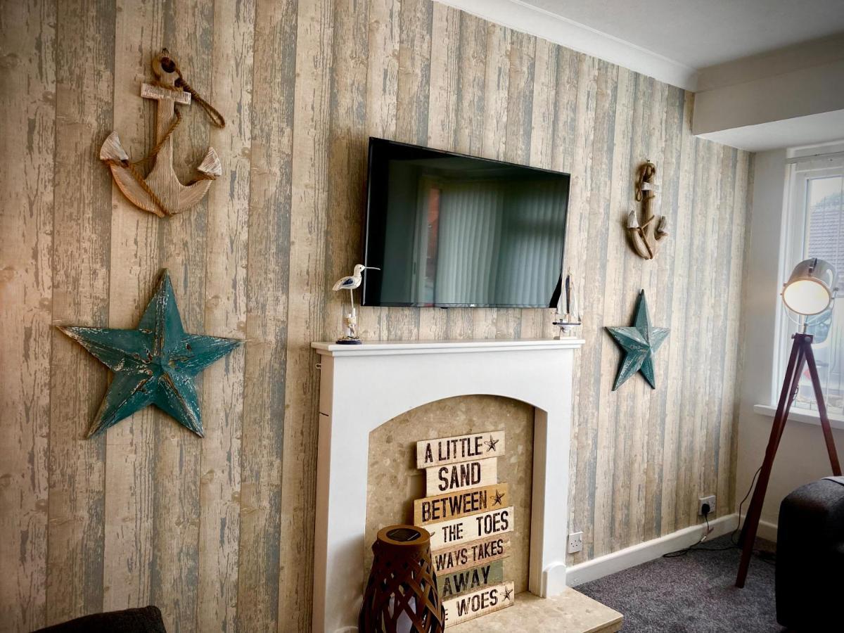 Remarkable 3-Bed Hot Tub House In Blackpool Esterno foto