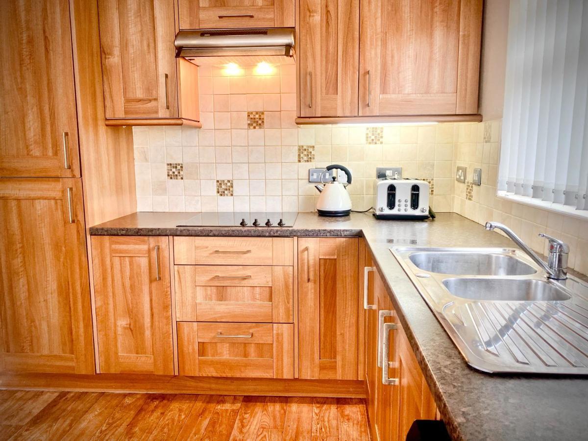 Remarkable 3-Bed Hot Tub House In Blackpool Esterno foto